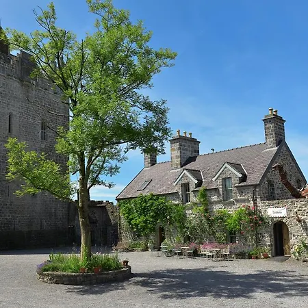 Oda ve Kahvaltı Castle Claregalway