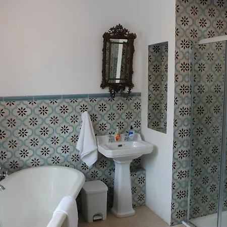 Nocleg ze śniadaniem Castle