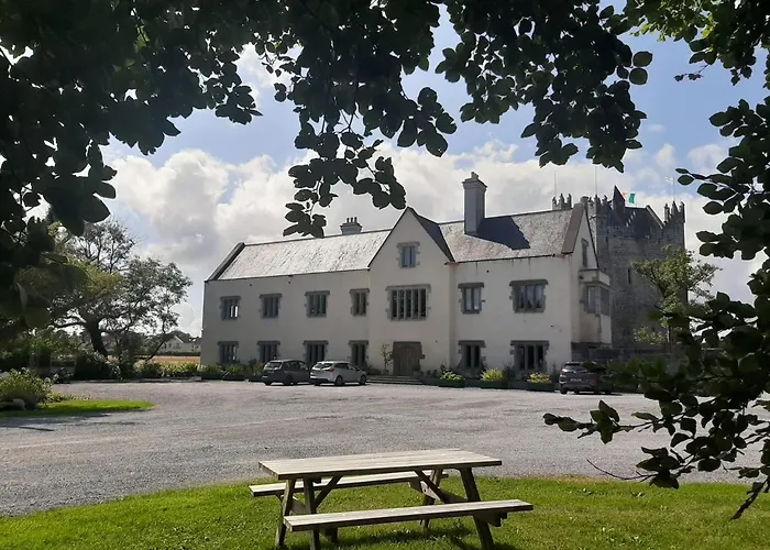 Castle Bed & Breakfast 4*