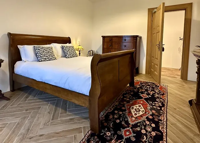 Castle 4* 克莱尔戈尔韦